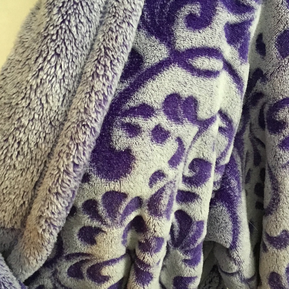 Purple Floral Loungewear Gothvibe Women's Robe Size L - Picture 2 of 9